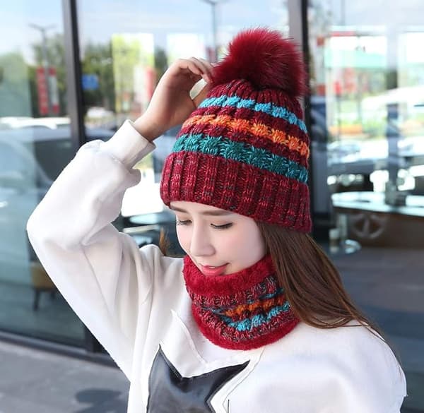 Vinterstrikket Hætte og Halsklæde Sæt til Kvinder Beanie Hat med Pom Pom Wine Red