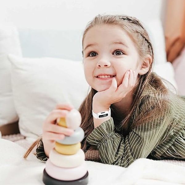 Fitbit Ace 3 -yhteensopivat rannekkeet lapsille, pehmeät silikonista valmistetut vedenpitävät rannekorutarvikkeet, urheilukellon rannekkeen vaihtohihna Fitbit Inspire 2/Ace 3 -laitteisiin White