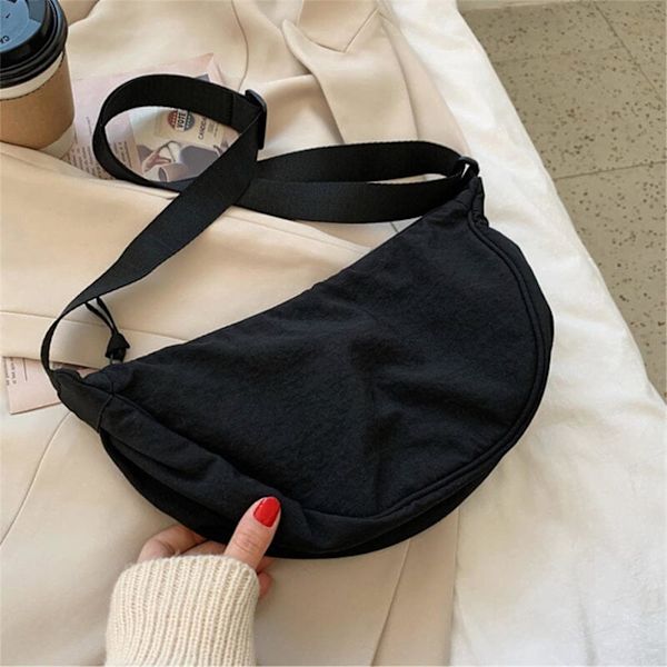 Förvaringsväskor Dam Nylon Halvmåne Crossbody Väska Liten Axelväska Handväska Pack Lätt Sling Väska Skolväska Dagsväska Lämplig För Skola Sport Fritid Resor Black