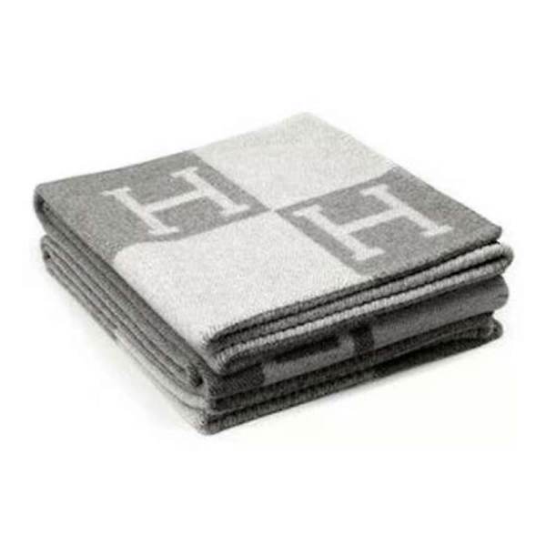 Ruudullinen villakashmir-torkkupeitto Grey