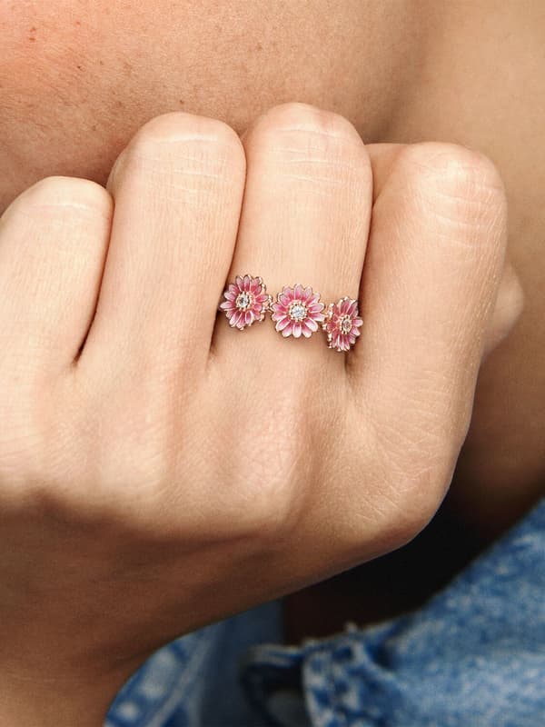 Pandora - Rosa Daisy Blom Trio Ring - 14k roséguldplätering Circumference: 54mm