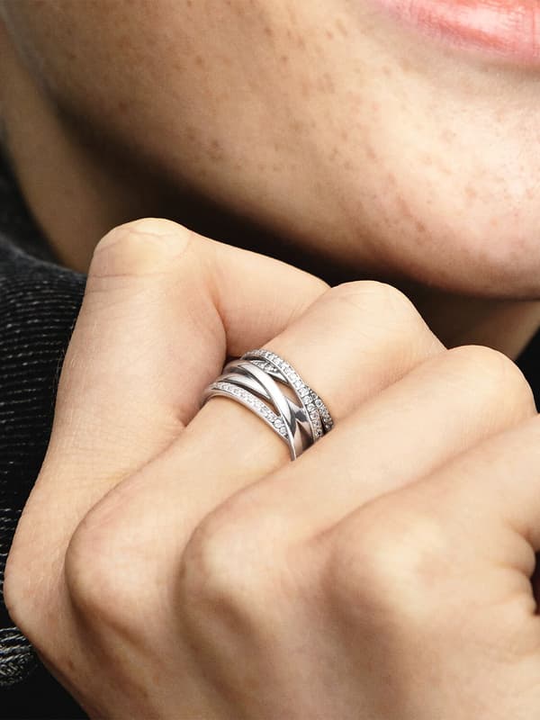 Pandora - Glittrande & Polerade Linjer Ring - Sterlingsilver Circumference: 58mm