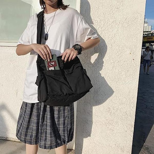 Klassisk unisex-budväska, vattentätt material och iögonfallande design Black