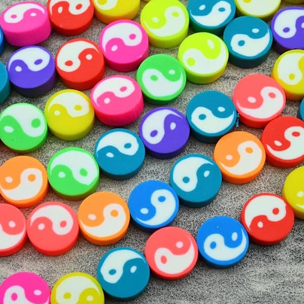 200 st Yin Yang Pärlor Polymerlera Mellanläggsskivpärlor
