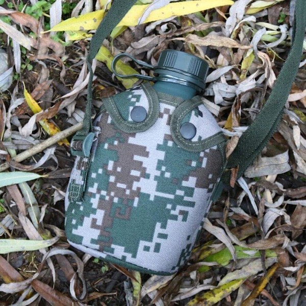 1l Armeijan lonkkopullo Vesi Pullo Alumiini Viinipannu Sotilasjuoma Pullo Leirintä Vaellus Selviytymiskeitin Kansi Ulkona Camouflage