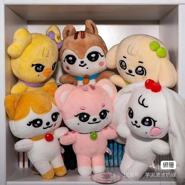 Kpop Ive Cherive pehmolelu pieni Ganganji Dal-e Rei Naori Cherry Liz Cheez Erang-e Kpop Ive Doll Wonyoung Yujin Gaeul Leeseo K  30cm