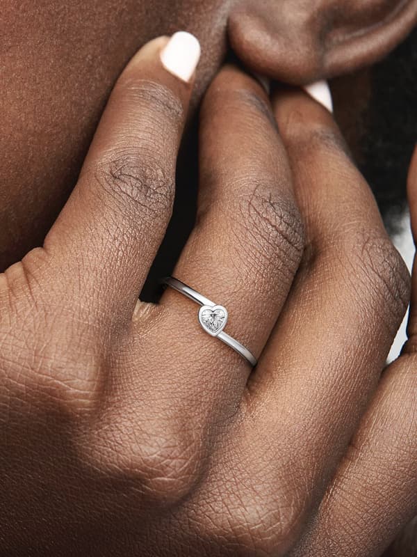 Pandora - Klar Skjevt Hjerte Solitaire Ring - Sterlingsølv Circumference: 52mm