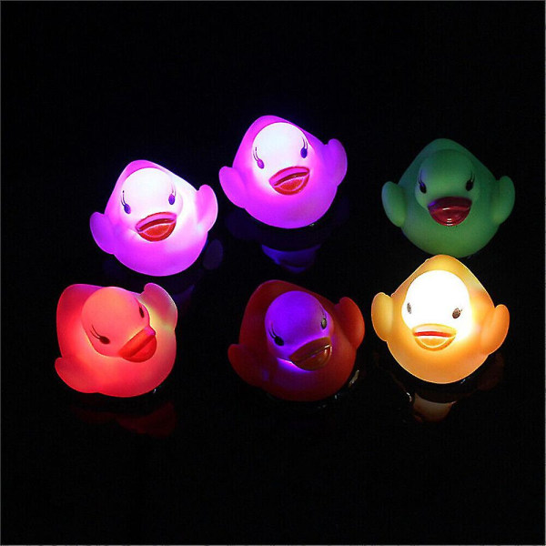 6x Söta LED-blinkande ljus flytande anka badkar dusch gummi leksaker för barn