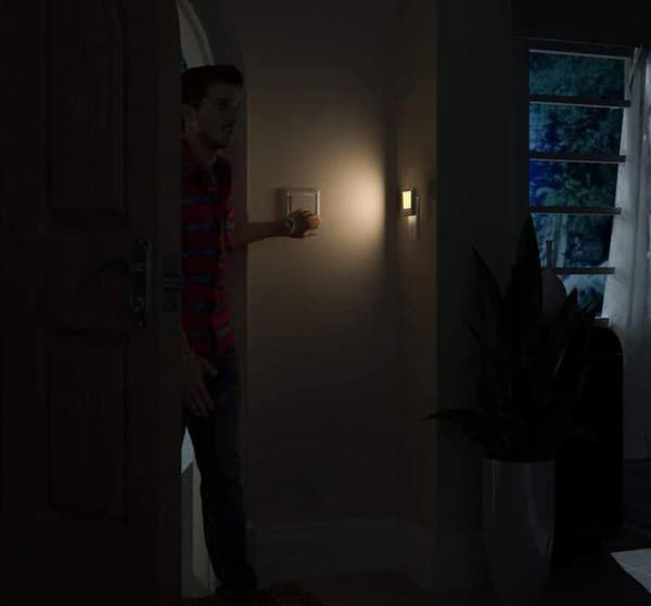 Bevegelsessensor nattlys med plugg 2 stk, dimbar varm LED-lampe