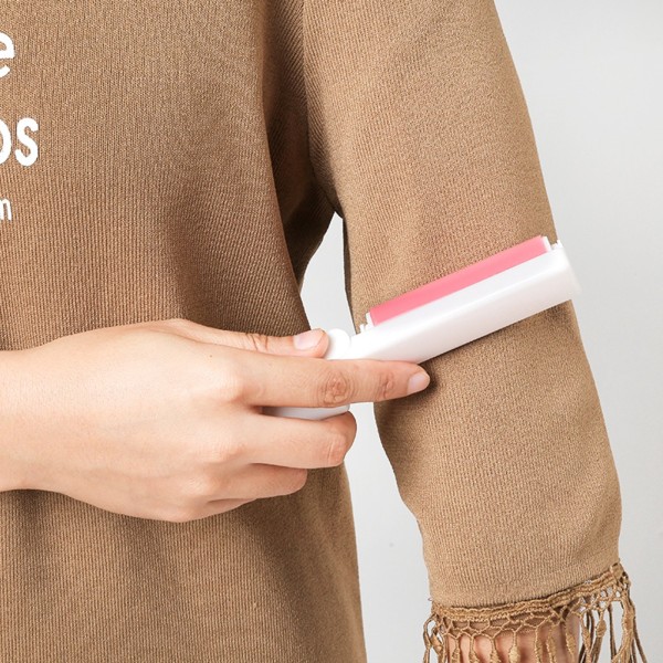 Bärbar klibbig luddrulle för kläder Rengöring av hår dammborsteborttagare (rosa)