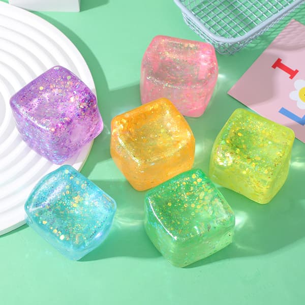 Glitter isbit-squishies, simuleringsisbit, myk stressavlastende leke for kontor og studenter Blue