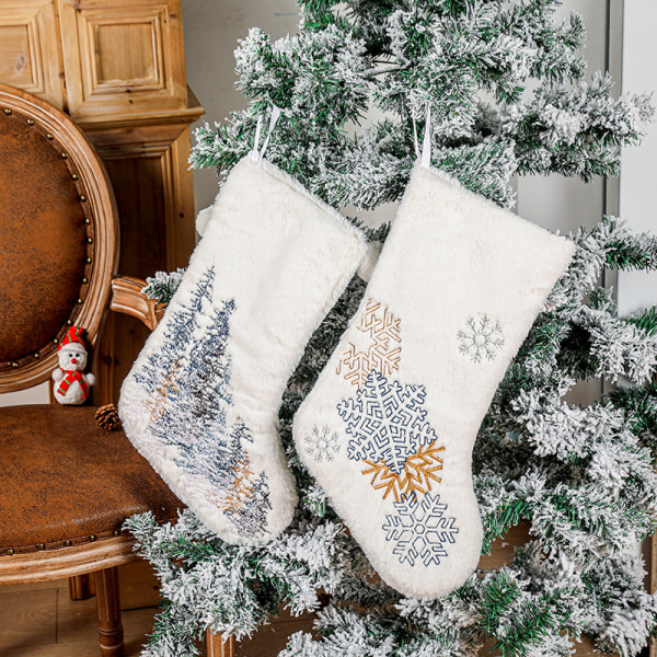 2 stk. Julepynt Ullkulebroderi Snøfnugg Juletre Hvite Julestrømper Barnas Julegavepose