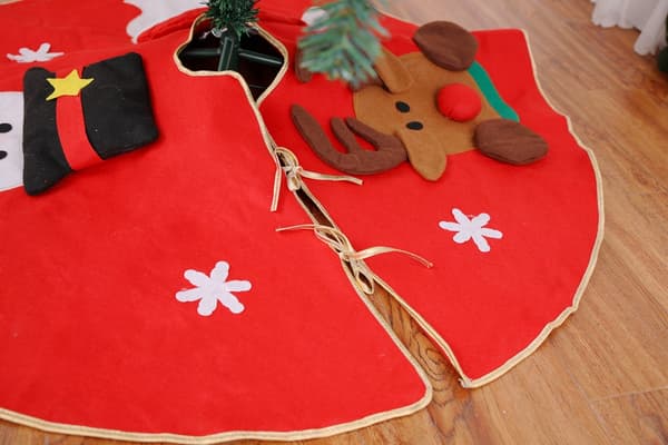 Juletræstæppe Julefrokost Dekoration (RØD)