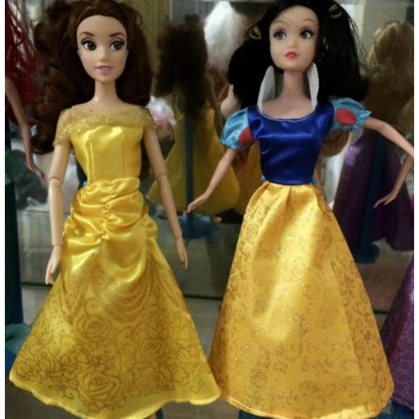 13 delar 30cm Barbie Doll Kläder Snövit Långt hår Törnrosa Fishtail Klänning Askungen Klänning (Slumpmässig)