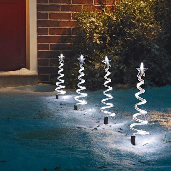 Sett med 4 Spiral Juletre Path Finder Stake Lights 40 LED Utendørs Hage Festlig Juledekorasjon (Hvit)