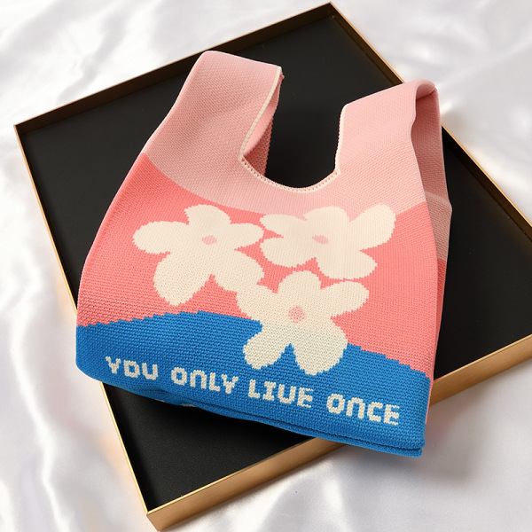 Nischdesign tjej blomma färg matchande stickad handväska Kvinnlig axel för att förbereda ny mångsidig personlighet sexig tidvatten 20*12*36cm