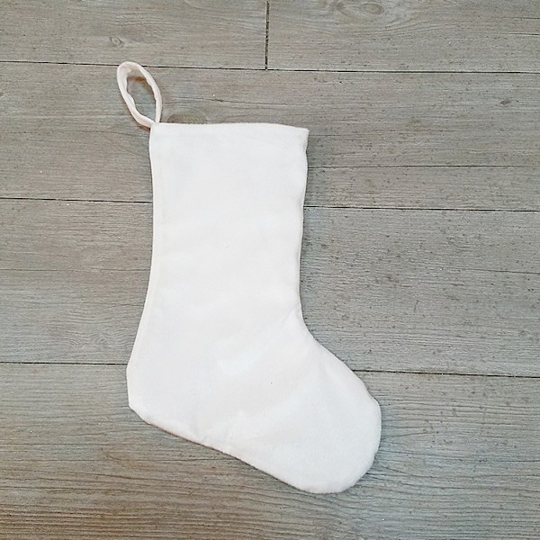 bitar av julstrumpor, hängen, prydnader, jultomten, snögubbe, älg, strumpor, presentpåse 15*30*20cm