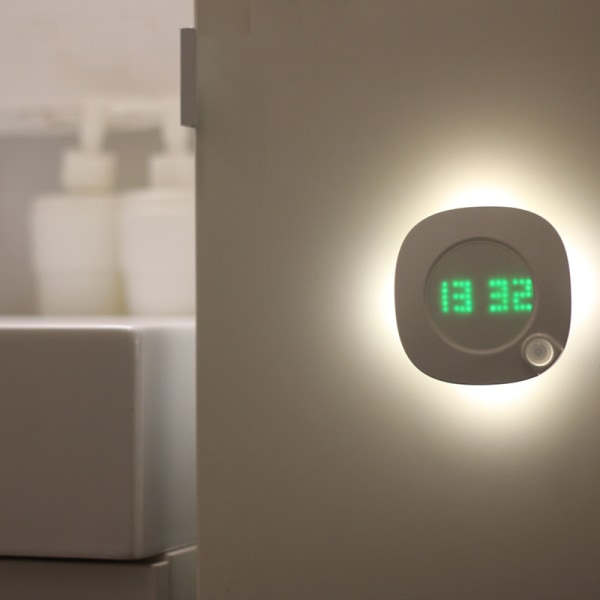 LED PIR Rörelsesensor Väggklocka Lampa 360 graders USB Modern Design Digital Watch Time Inomhus Kök Badrum Studs Nattljus