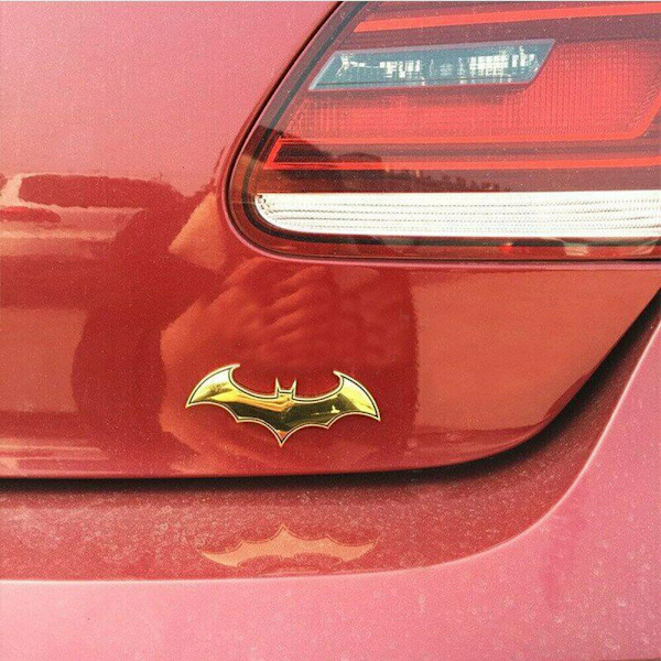 1X Krominen Metallinen Badge Emblem Batman 3D Auton Takamerkki Logo Tarra Lisätarvikkeet (Kultainen)