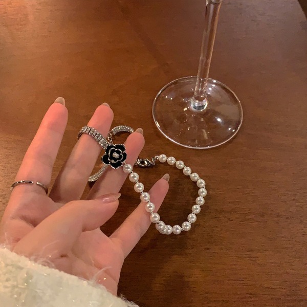 Blommor diamanter pärlhalsband mode temperament design känsla nyckelben kedja plagg tillbehör