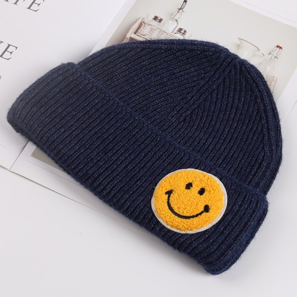 Svart Brodert Beanie Lue for Menn Kvinner - Varm og Elastisk Quackity Strikket Lue med Brett for Menn Kvinner 4 stk