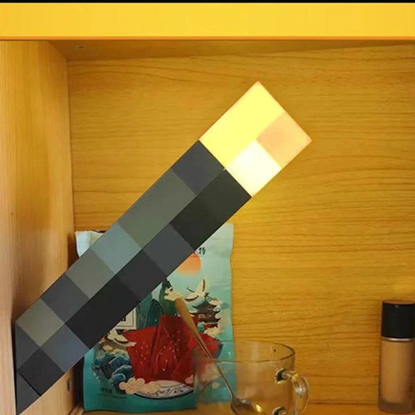 Minecraft Brownstone Torch Lamp Figur 4 Färger Sovrum Dekorativt Ljus LED Nattlampa USB-laddning med spänne Barn Leksak Gåva four-coloured light