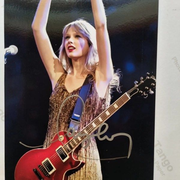 Taylor Swift Signerad Foto Autograf Tryck Väggkonst Heminredning B