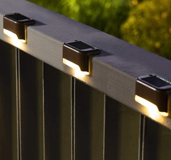 Solcelle Trappelys 4 Pakning, LED Vanntette Solcelle Gjerde Lys (Svart Skall - Varmt Lys)