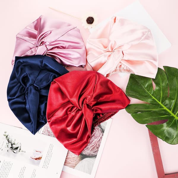 4 Stykker Silke Søvn Bonnet Silke Nat Hue Søvn Hatte Begge Sider Klassisk Plisseret til Kvinder (Chikke Farver)
