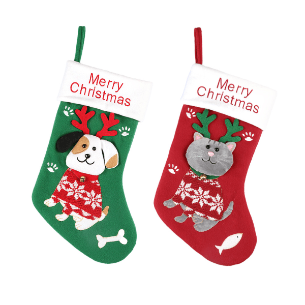 2 julstrumpor Söta katter och hundar tecknade julstrumpor presentpåsar Juldekorativa strumpor Julgranshänge 37*23cm