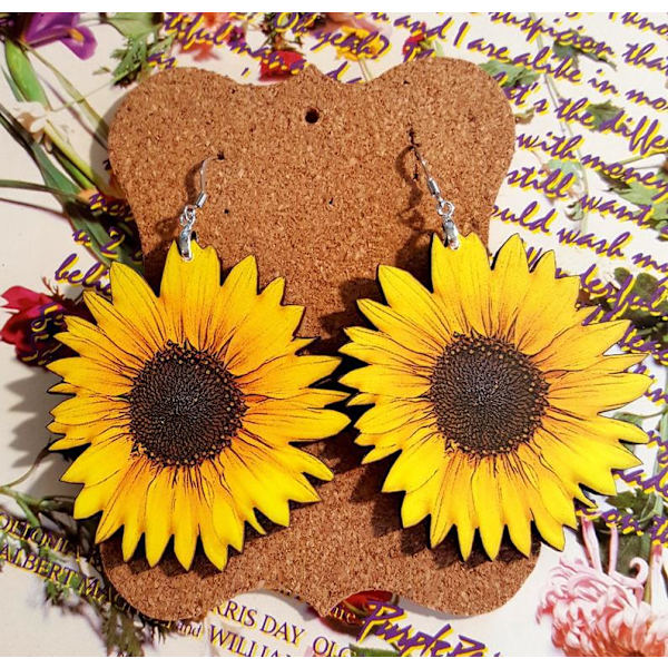 Handgjorda solrosörhängen Trä örhängen i rostfritt stål Yellow Daisy Eardrop Dangler You are My Sunshine Smycken Mode Födelsedagspresenter för kvinnor