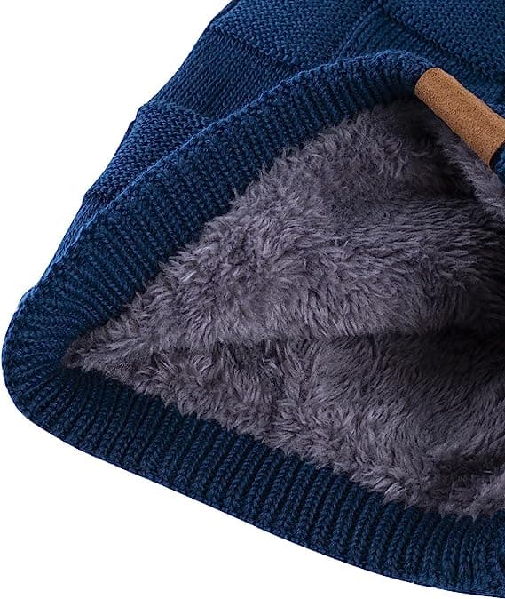 Efterårs- og vinterfleece-hue i uld, der passer til alt, varm og trendy