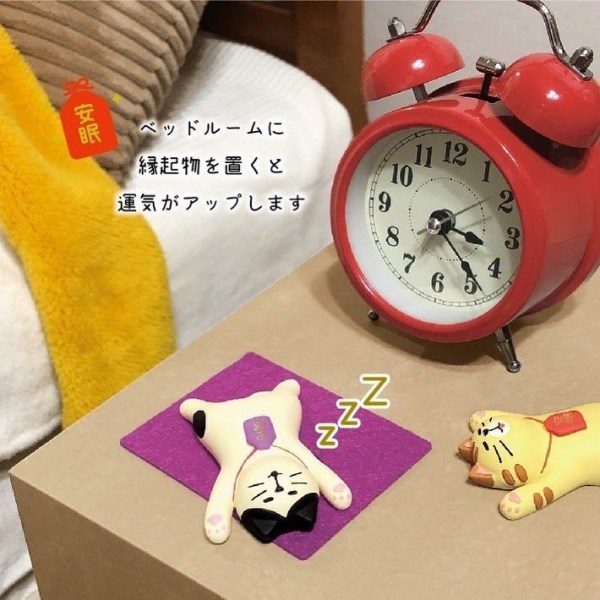 Tre förmögenhetsserier i japansk stil Öppningskatt Golden Transport Tiger Frisk Söt tecknad skrivbordsharts för att ge presenter till vänner ca 10 cm