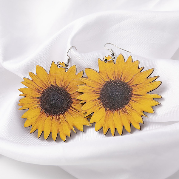 Handgjorda solrosörhängen Trä örhängen i rostfritt stål Yellow Daisy Eardrop Dangler You are My Sunshine Smycken Mode Födelsedagspresenter för kvinnor