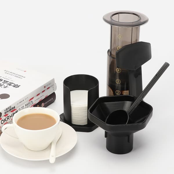 Kaffe- og espressomaskin - Lager raskt deilig kaffe uten bitterhet - 1 til 3 kopper per pressing