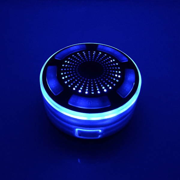 Bluetooth duschhögtalare, IPX7 vattentäta trådlösa bärbara högtalare med LED-ljusshow, FM-radio, sugkopp, högt stereoljud och djup bas för B
