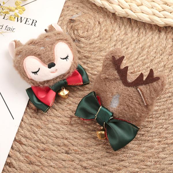 Fem höst och vinter julbrosch gratis snögubbe handskar plysch julstrumpor Japanska tecknade DIY djurhänge tillbehör 13*8,5 cm