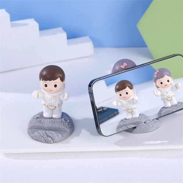 2 Astronaut Mobiltelefonholder Resin Materiale Håndlavede Håndværk Bilpynt Auto Tilbehør Dekoration 8cm