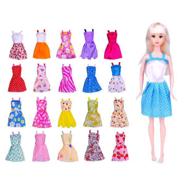 131 stycken 30 cm Barbie docka tillbehör klänning byta skor väska kläder halsband set