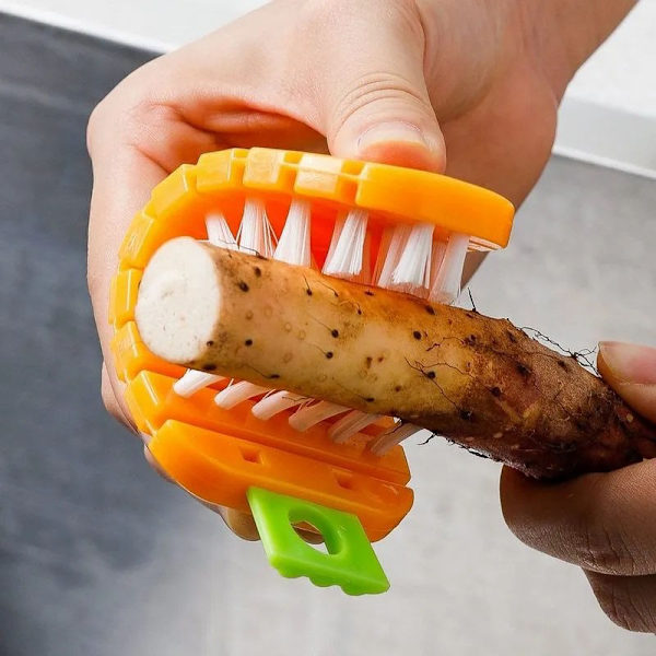 2 stycken böjbara multifunktionsfrukt- och grönsaksborstar rengöringsborste för hushållskök jam potatismos rengöring melon och fruktborste