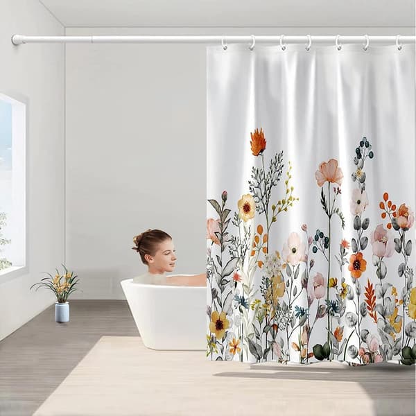 Duschdraperi, Duschdraperi i tyg, Vitt blommigt duschdraperi