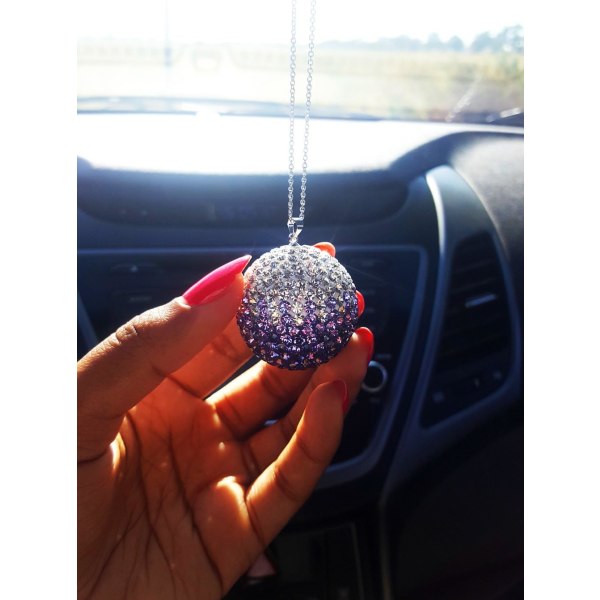 Lila Crystal Ball Car Backspegel Charm, Purple Ombre Rhinestone Hängande bilprydnad, Bling Biltillbehör, Crystal Sun Catcher Ornament Car