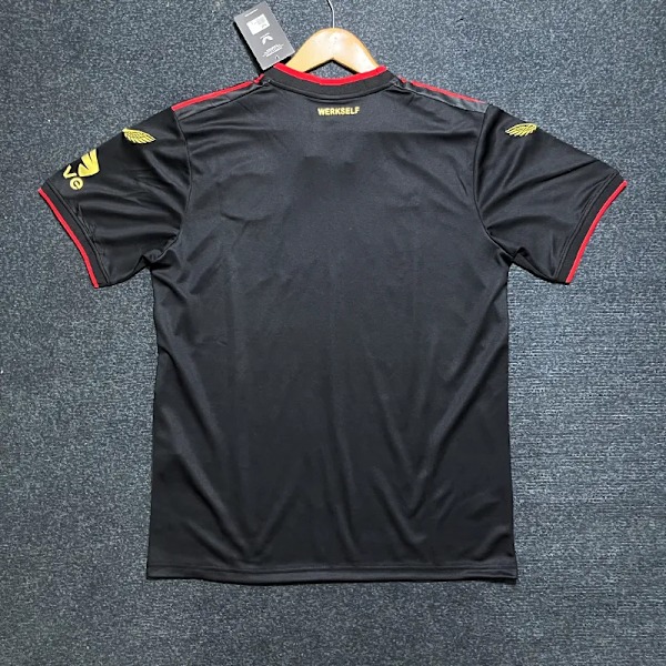 24-25 Bundesliga Championship Edition Leverkusen tröjor M