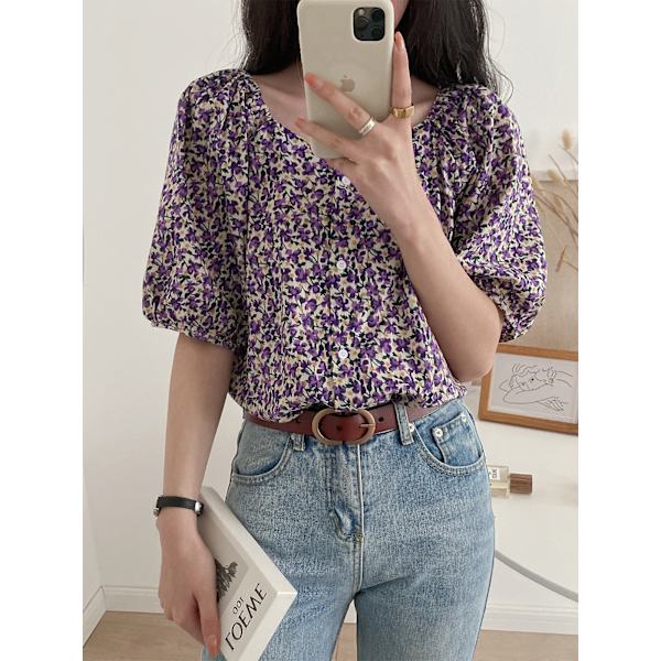 Bluse med blomsterprint, volanger og puffermer for kvinner (Samme størrelse)