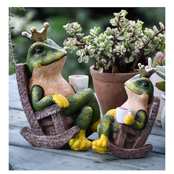 Miniature Frø Have Statue - 12 cm Høj - Mini Udendørs Tilbehørsfigur til Eventyrhave