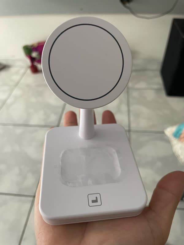Magnetisk trådlös laddare för iPhone 12+ vit 3in1 white
