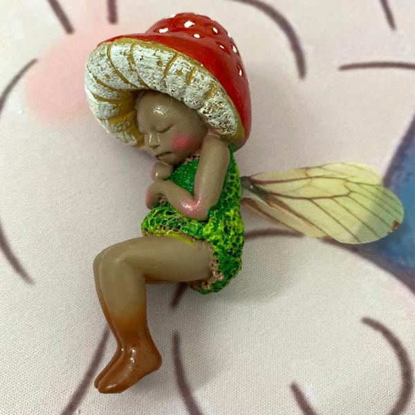 Fairy Staty Sovsvamp Resin Ornament