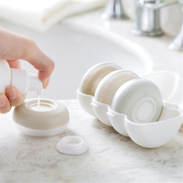 Mini Travel Silikon Läcksäker duschgel Liten underflaska vit 7,5*6,9*12,7cm
