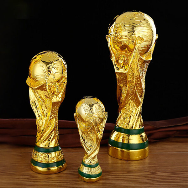 Stor VM -fotbollsfotboll Qatar 2022 Gold Trophy Sports Replica 27cm