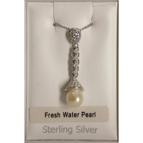 Halsband i äkta silver prydd m Zirkonia o Fresh Water Pearl